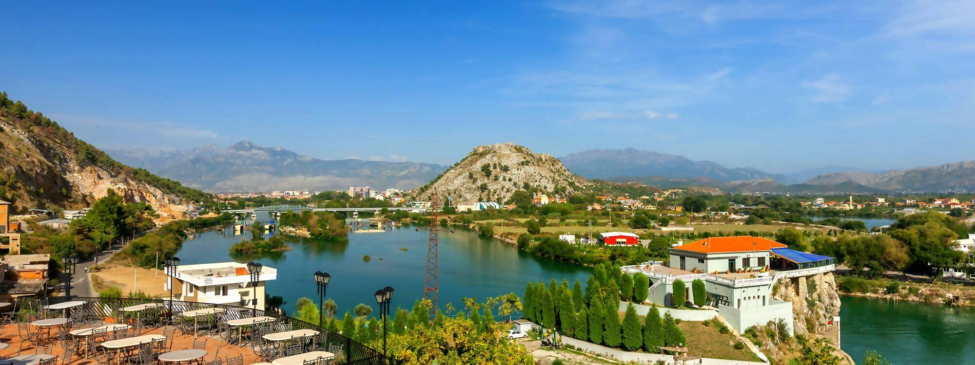 die Stadt Shkodra in Albanien